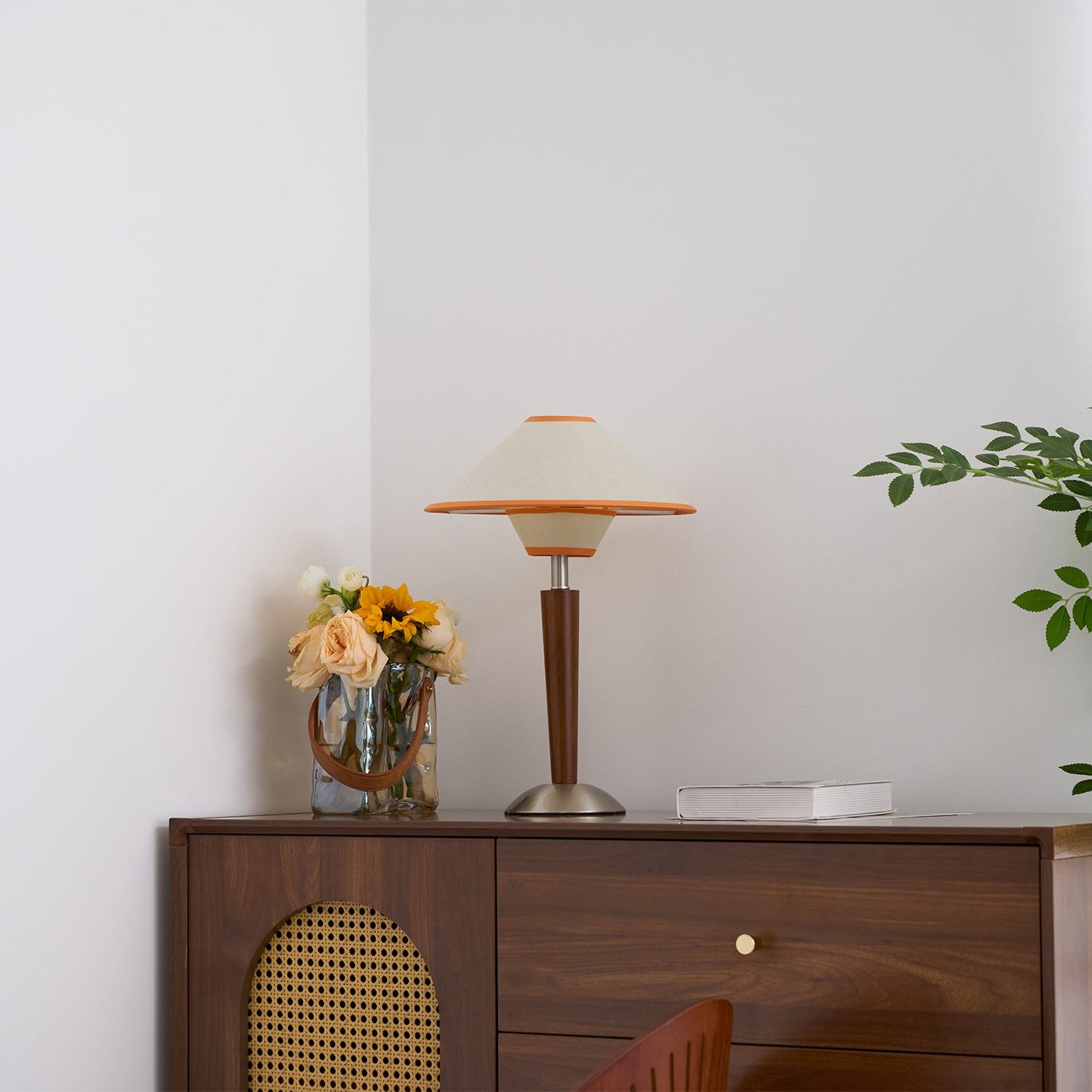 Lampe de Table Talonwood en Bois et Tissu