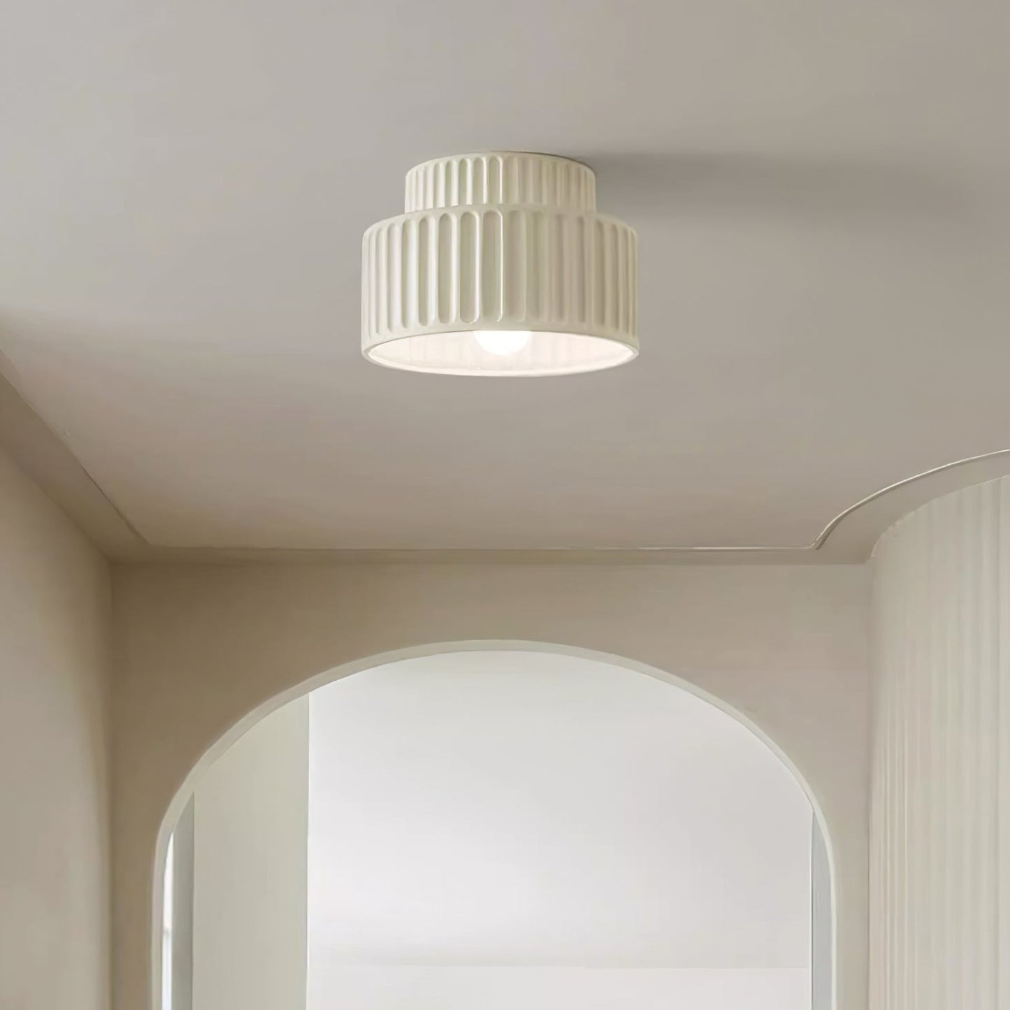 Plafonnier Moderne Tristan – Élégance Discrète pour Tous les Espaces