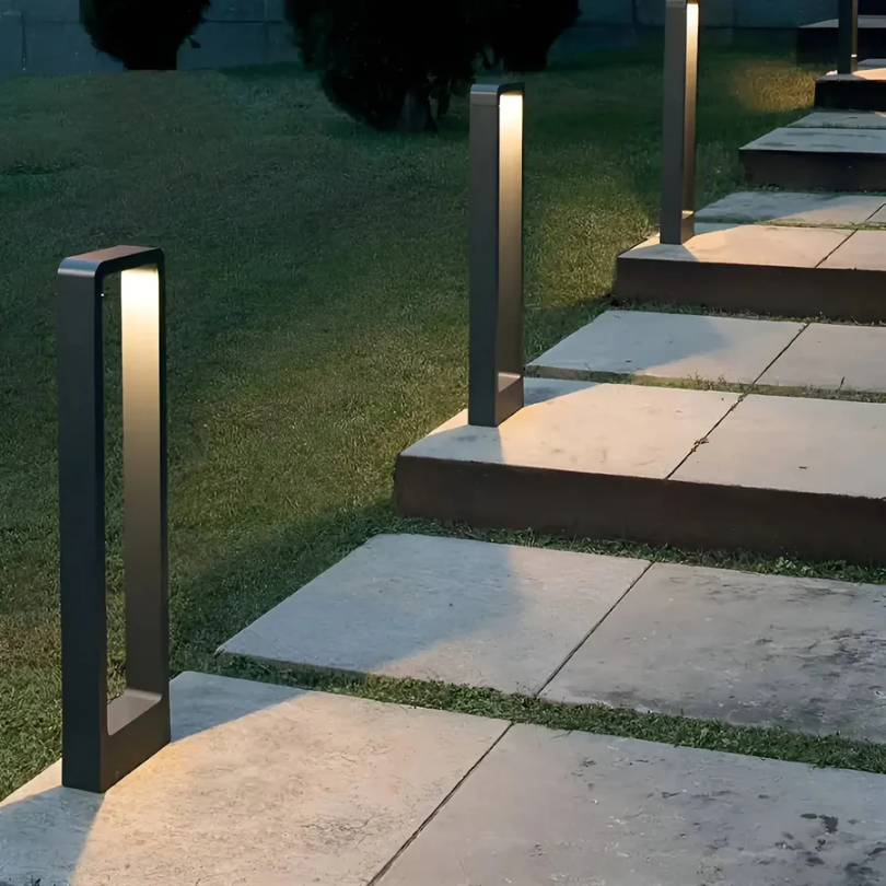 Borne LED Extérieure Aluminium Noir – 60cm Moderne
