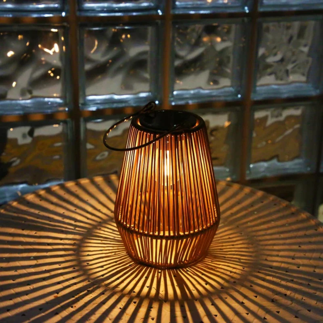 Lanterne Solaire Jardin en Roseau, LED Étanche