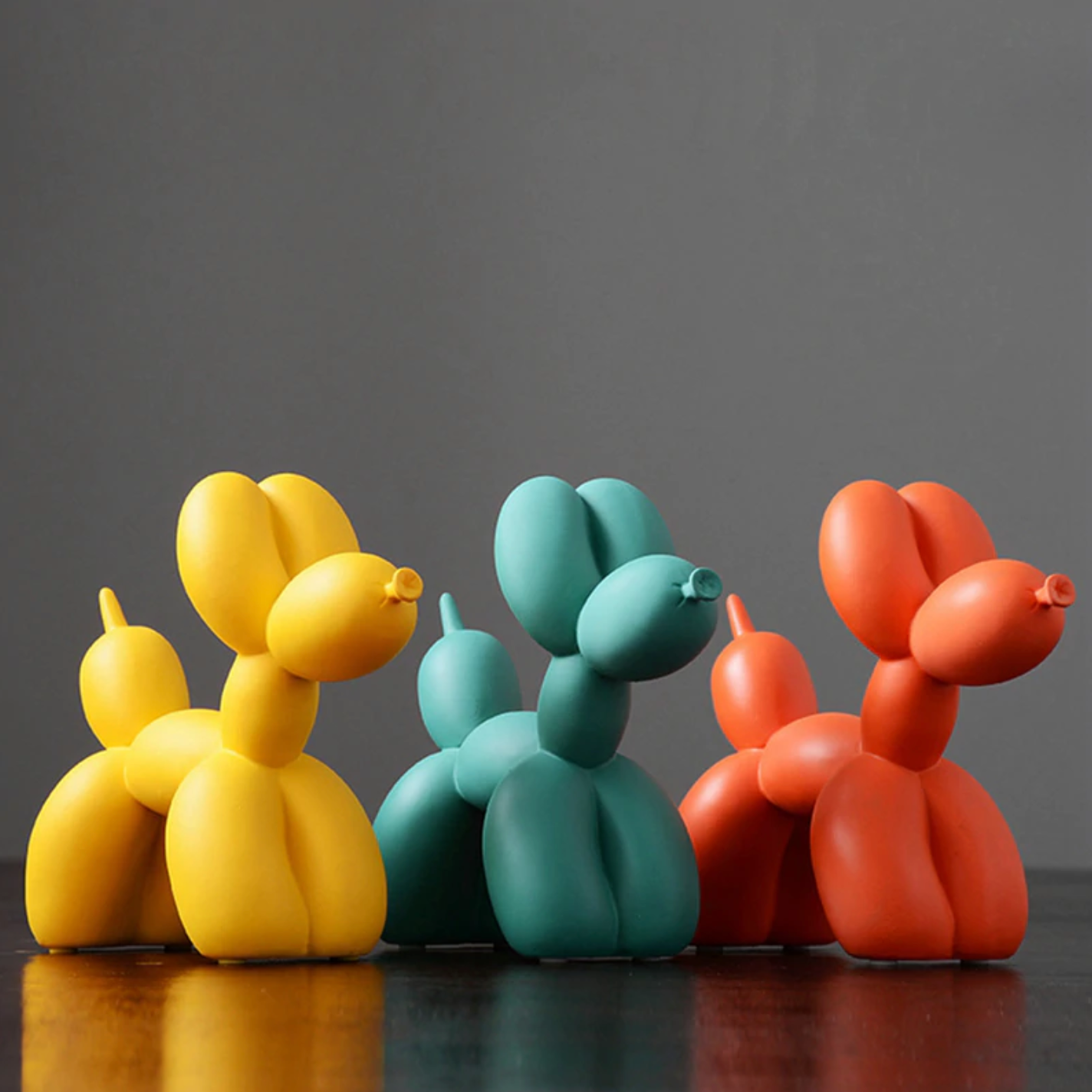 Sculpture Chien Ballon Coloré – Déco Résine Mate Artisanale
