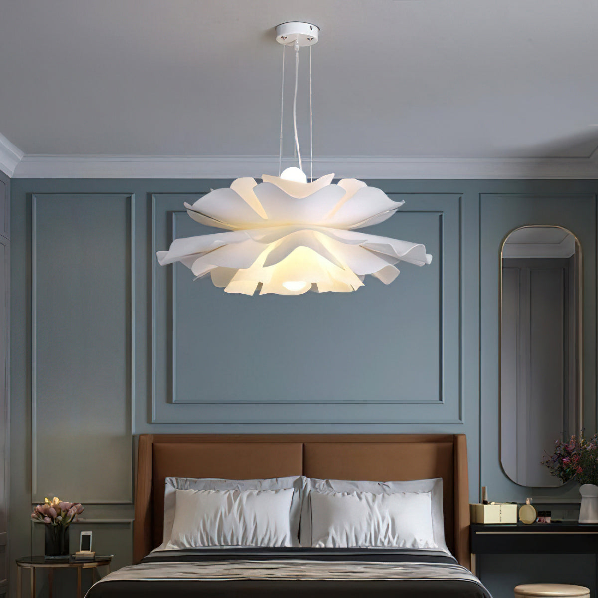 Suspension Lotus Blanche – Élégance Florale pour un Intérieur Moderne
