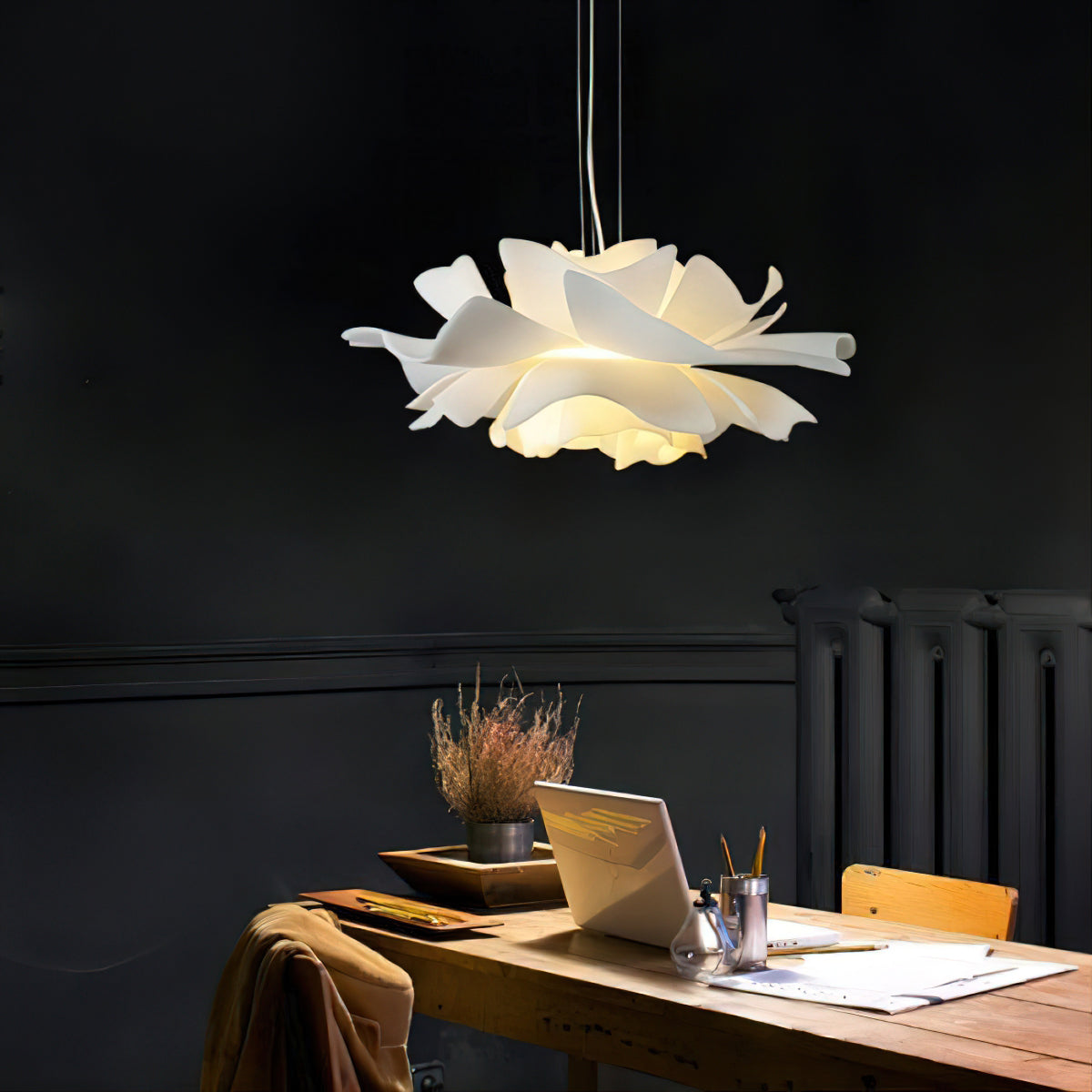 Suspension Lotus Blanche – Élégance Florale pour un Intérieur Moderne