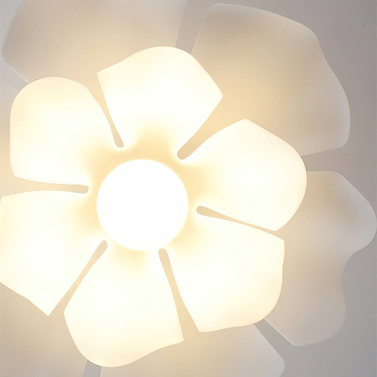 Suspension Lotus Blanche – Élégance Florale pour un Intérieur Moderne