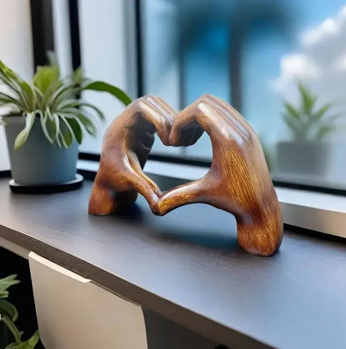 WarmHeart – Symbole d’Amour en Bois Fait Main pour une Décoration Remplie d’Émotion