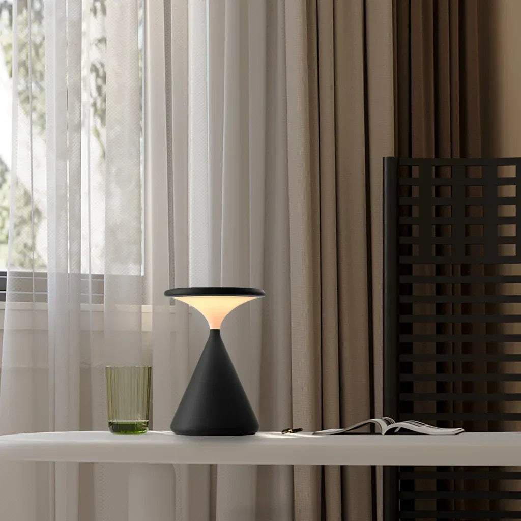 Lampe de Table Sans Fil Aéron – Élégance Intemporelle et Mobilité Totale