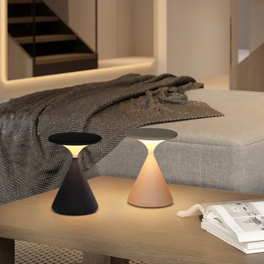 Lampe de Table Sans Fil Aéron – Élégance Intemporelle et Mobilité Totale