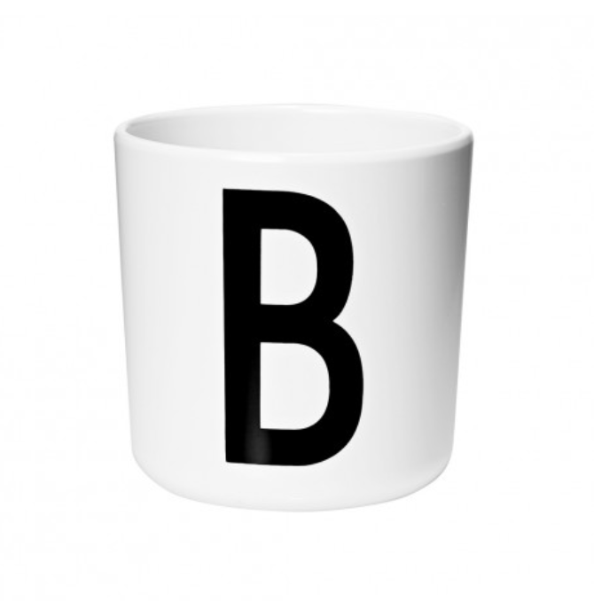 Tasse personnalisée pour enfant en mélamine – Apprentissage ludique et design résistant
