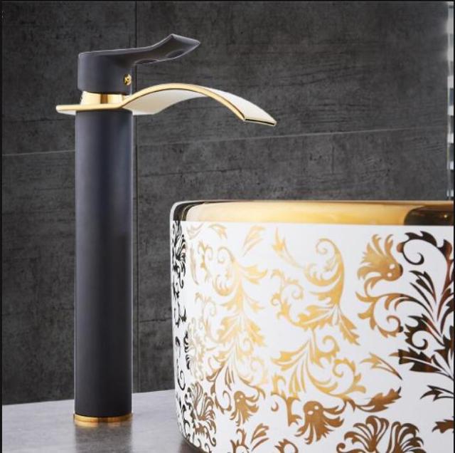 Robinet Cascade en Laiton Doré pour Vasque Salle de Bain