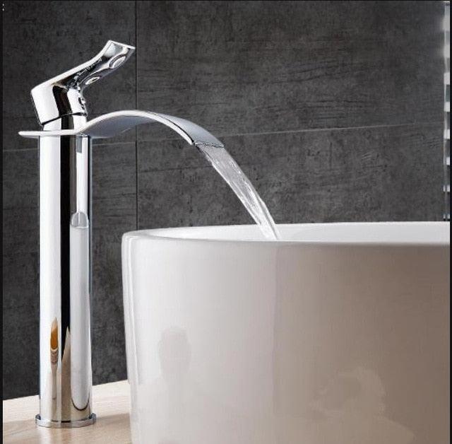 Robinet Cascade en Laiton Doré pour Vasque Salle de Bain