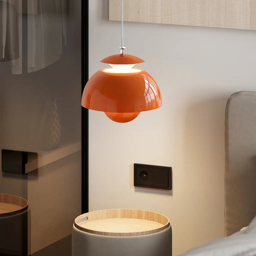 Suspension Métallique Sphérique Ymir – Élégance Nordique au Design Artistique