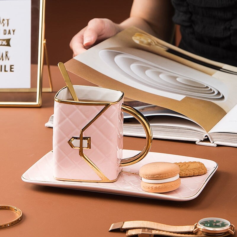 Tasse Sac à Main avec Soucoupe et Cuillère, 310ml, Porcelaine