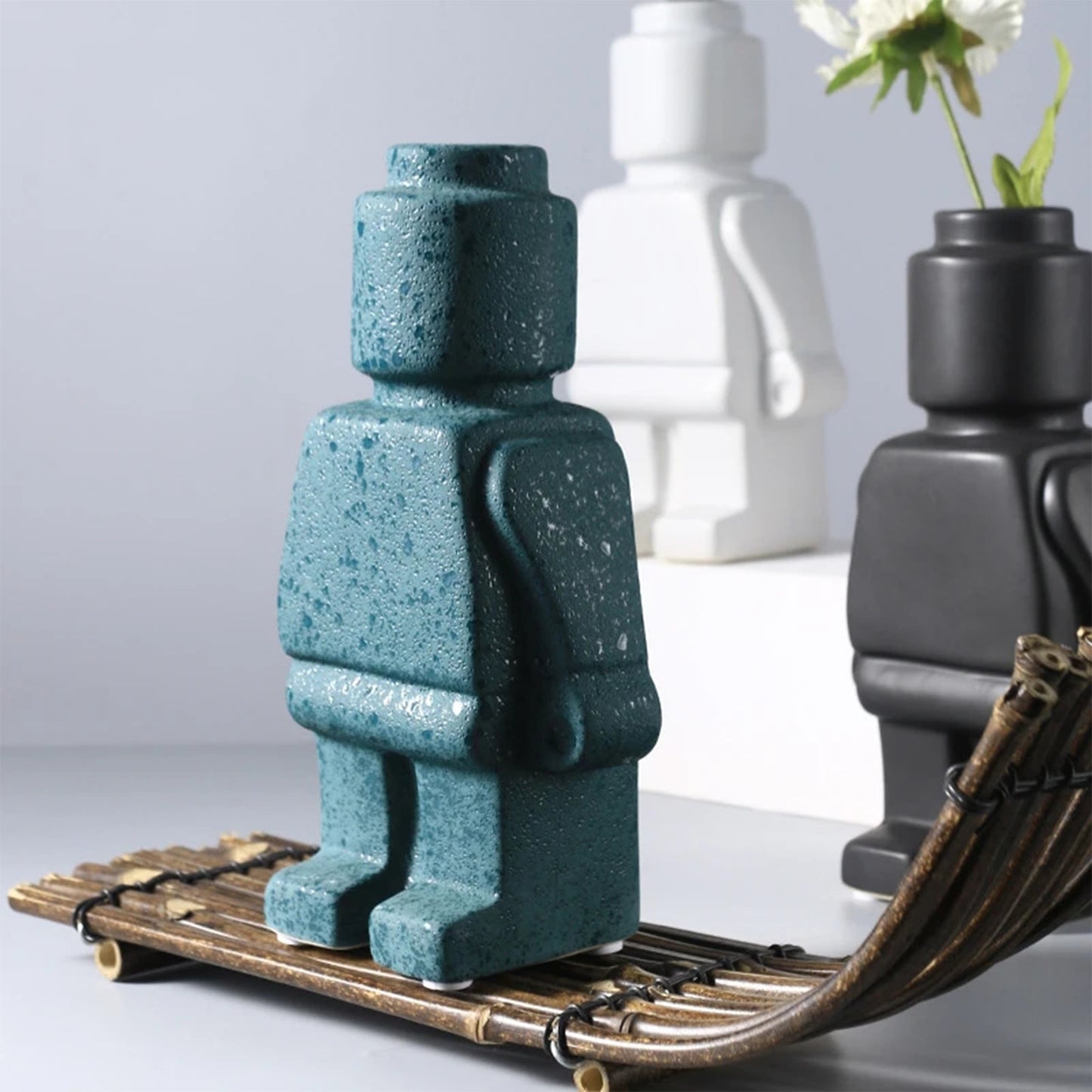 Vase Robot – Un Pot Original pour une Décoration Ludique et Futuriste