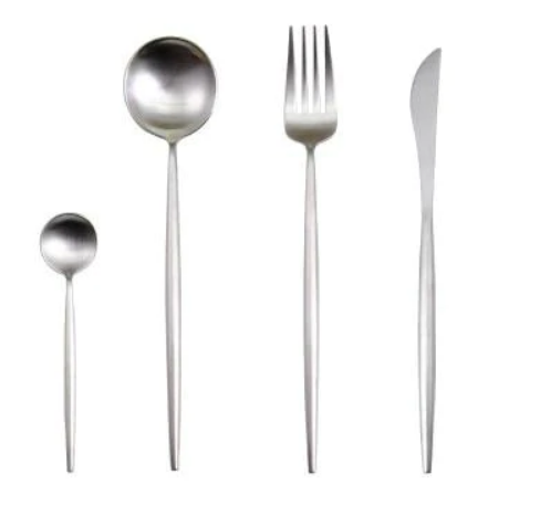 Luxueux ensemble de couverts 24 pièces en acier inoxydable or-argent - Elégance et raffinement