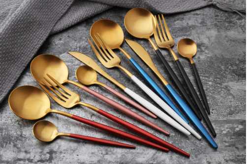 Luxueux ensemble de couverts 24 pièces en acier inoxydable or-argent - Elégance et raffinement