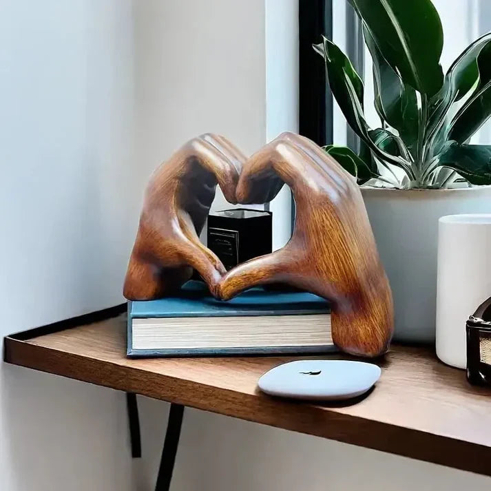 WarmHeart – Symbole d’Amour en Bois Fait Main pour une Décoration Remplie d’Émotion