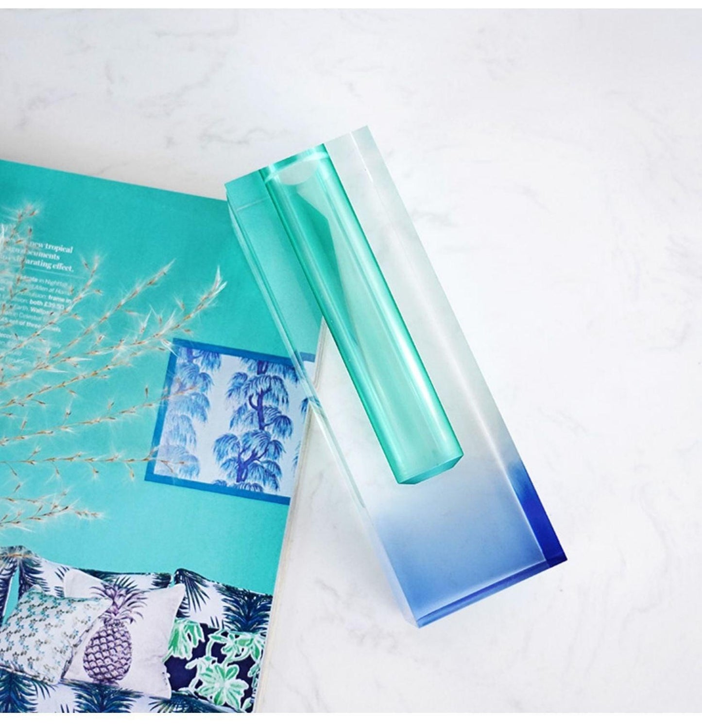 Fleur Vase - Élégance Colorée pour Votre Espace