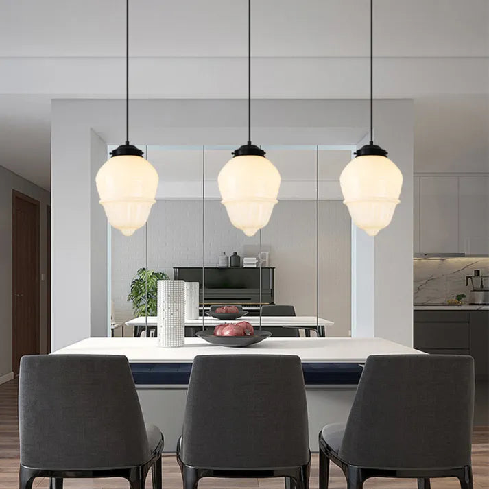 Suspension Vintage en Verre Opalin Blanc | Design Géométrique Élégant