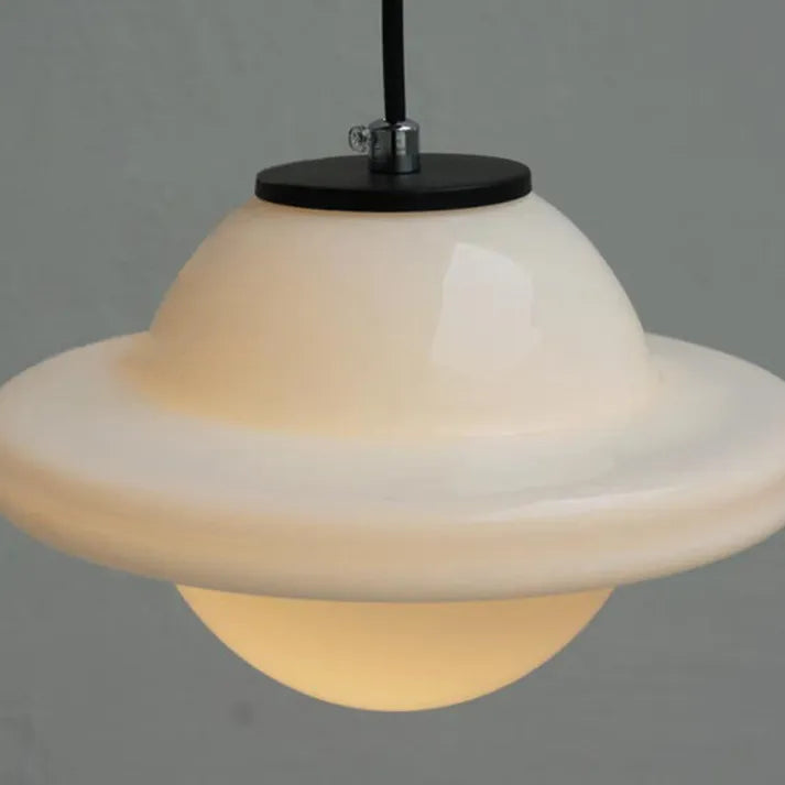 Suspension Vintage en Verre Opalin Blanc | Design Géométrique Élégant