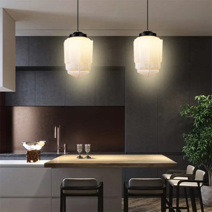 Suspension Vintage en Verre Opalin Blanc | Design Géométrique Élégant