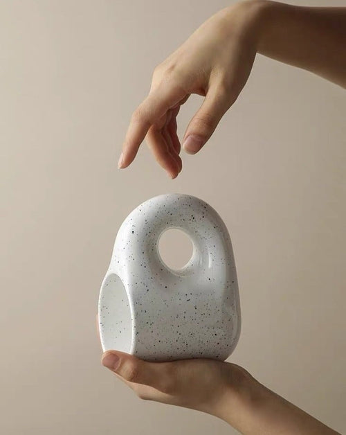 Tasse Chubby en Céramique avec Soucoupe, Fait Main