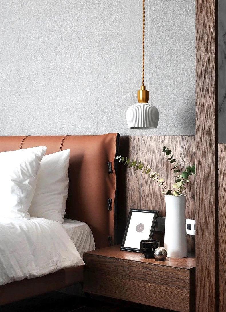 Suspension Céramique Striée Art Déco – Ampoule Incluse