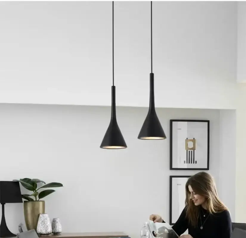 Lampe Suspendue Cuisine Moderne en Métal Noir