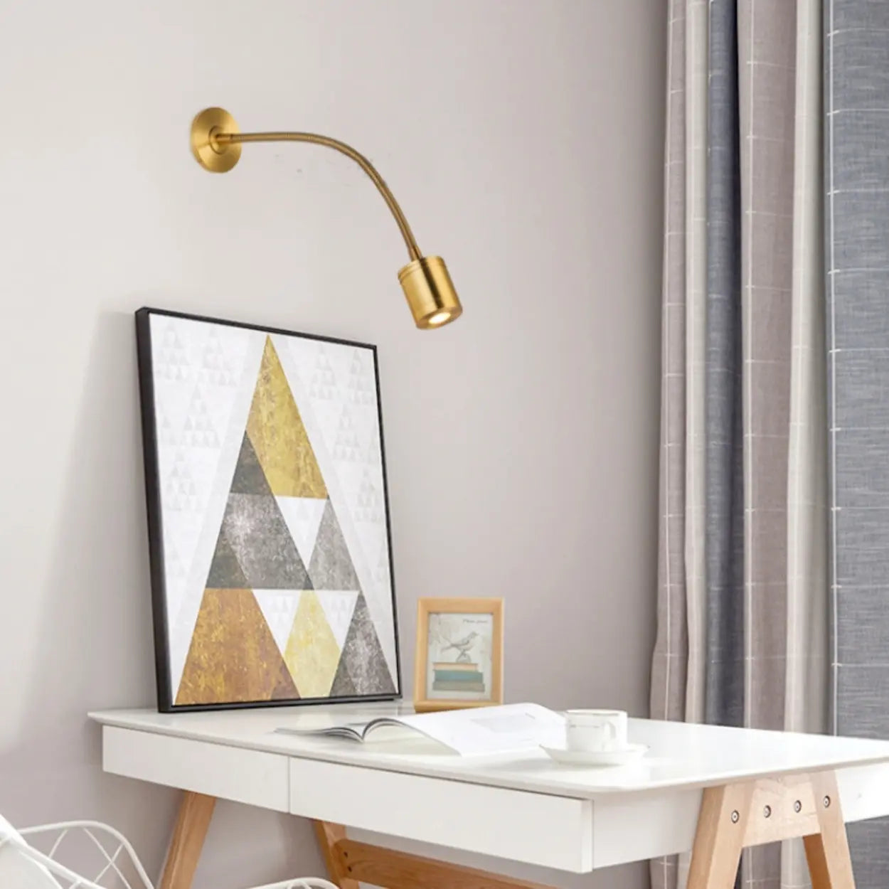 Applique Murale Flexible LED Or Moderne