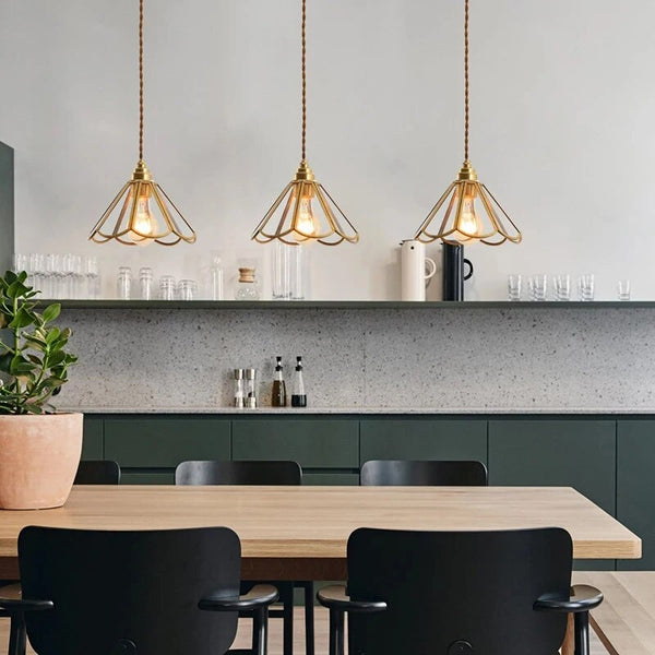 Lampe Suspendue en Verre Coloré – Élégance Classique et Ambiance Artistique