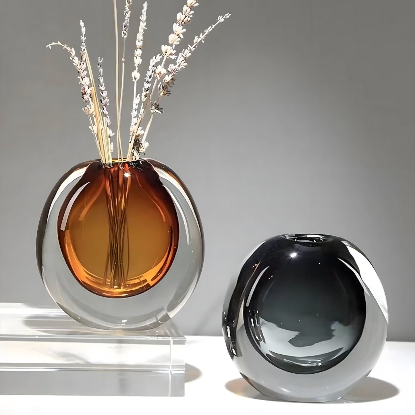 Vase décoratif en verre cristal finition opale – Élégance lumineuse pour votre intérieur