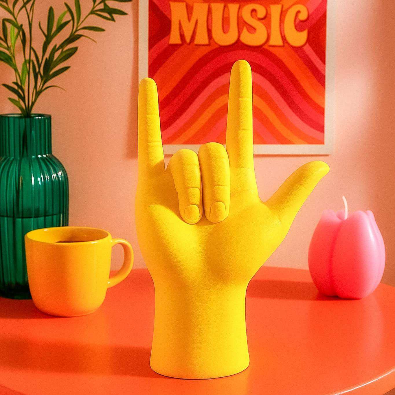 Sculpture Main "Je t’aime" – Déco Résine Moderne Colorée pour Salon ou Bureau
