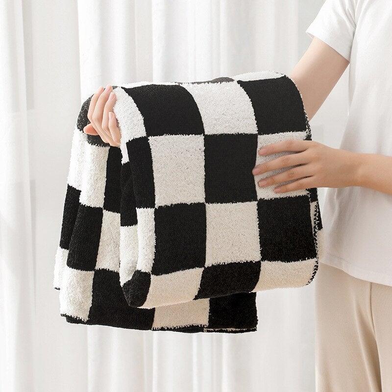 Plaid à Carreaux Doux, 127x152cm, Polyester Confort