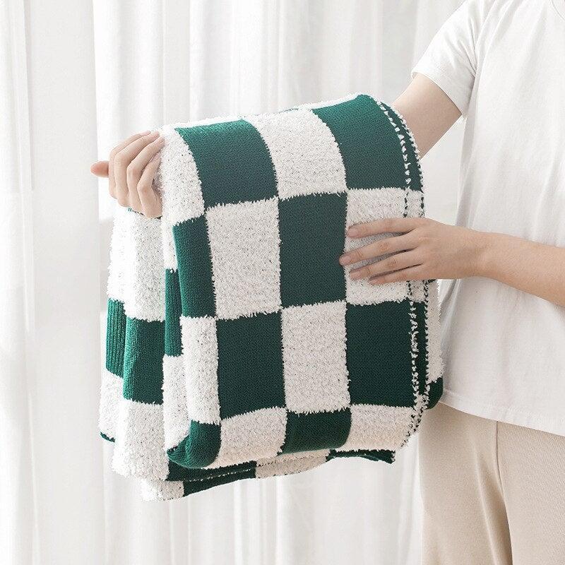 Plaid à Carreaux Doux, 127x152cm, Polyester Confort