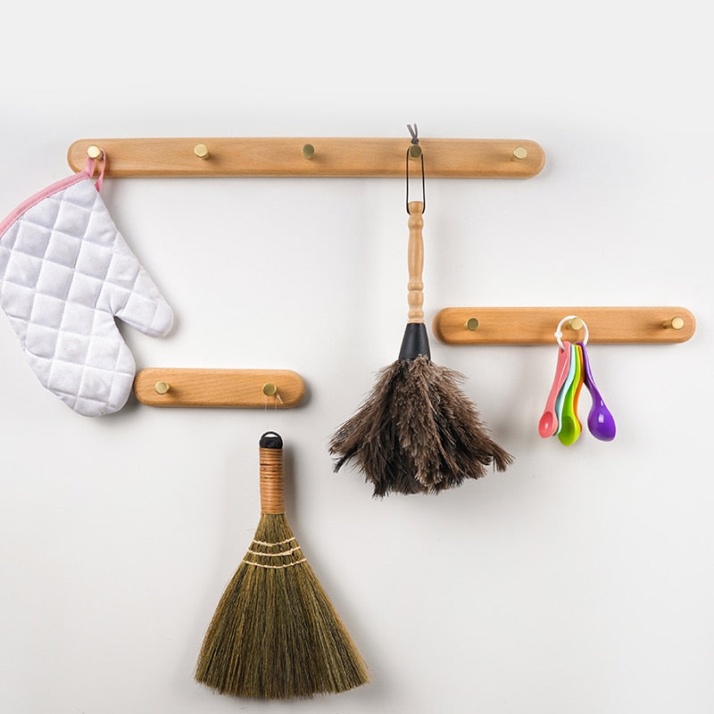 Porte-Manteau Mural Scandinave en Bois Naturel et Laiton