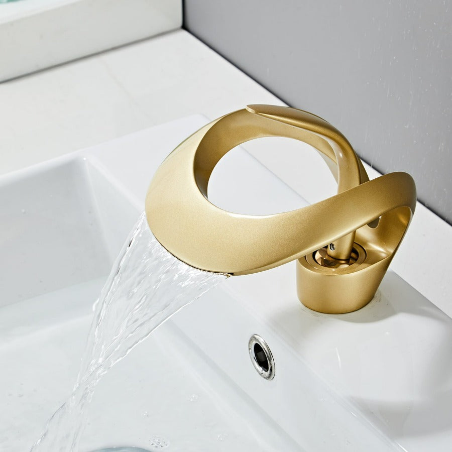 Waterfall – Robinet de Salle de Bain en Laiton Doré Brossé avec Bec Cascade