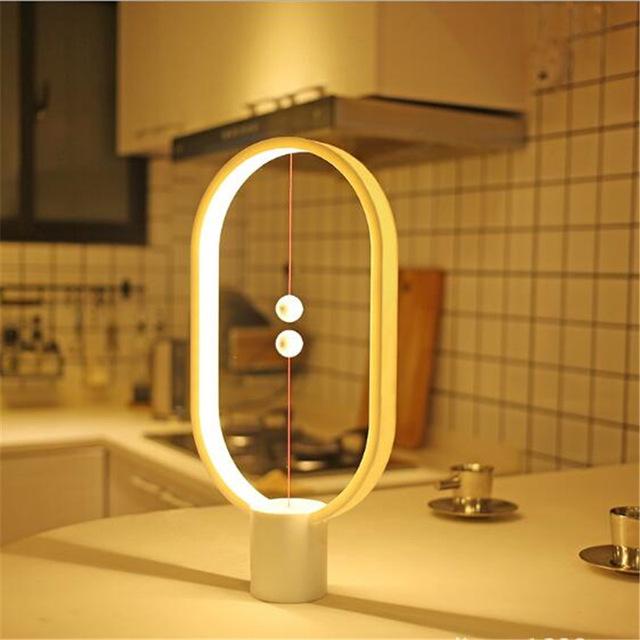 Magnet Light | Lampe de Bureau Moderne et Révolutionnaire avec Design Élégant
