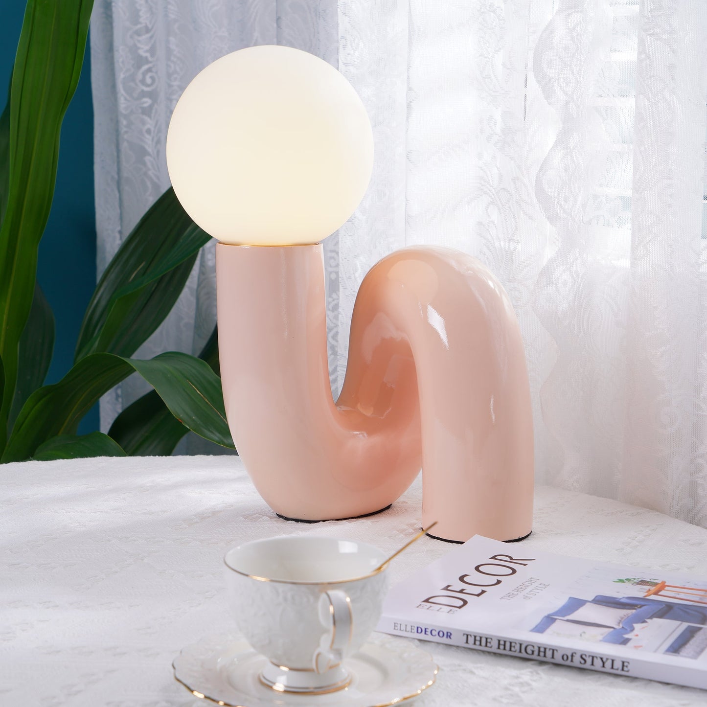Lampe de Table Design, Verre Opale et Base Spiralée, 40 cm