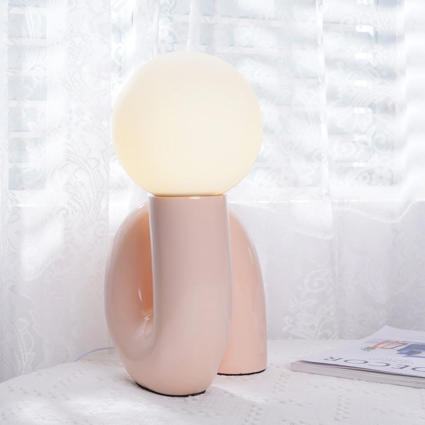 Lampe de Table Design, Verre Opale et Base Spiralée, 40 cm