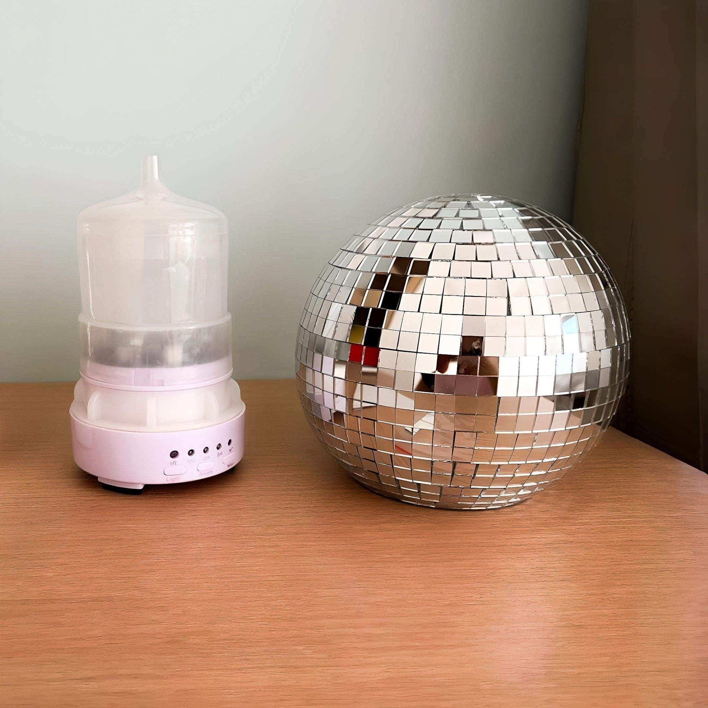 Diffuseur d’Huiles Essentielles Disco – Boule à Facettes Rotative avec Lumières LED et Brume Aromatique