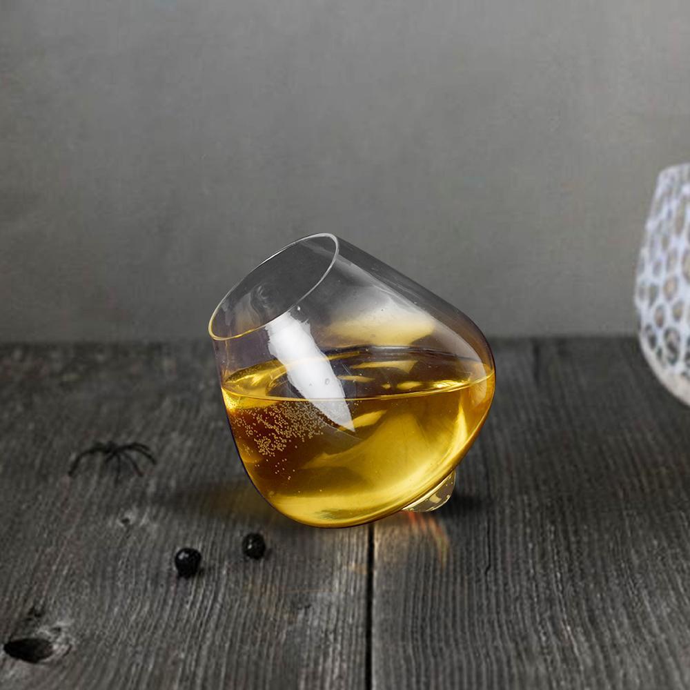 Verre à Whisky Inclinable Minimaliste – Design Élégant en Verre Soufflé