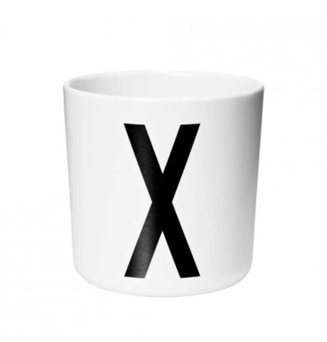 Tasse personnalisée pour enfant en mélamine – Apprentissage ludique et design résistant