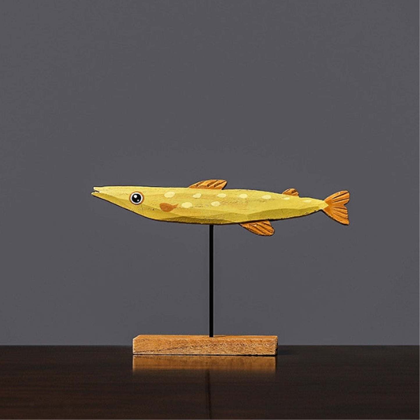 Sculpture Artisanale en Bois – Poisson d’Eau Douce Décoratif