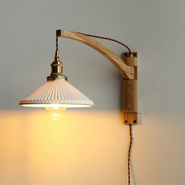 Applique Murale Rétractable en Verre Blanc Rayé avec Détail en Noyer – Style Nordique à 1 Lumière