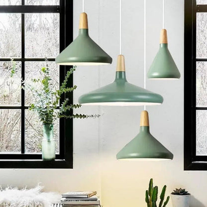 Suspension Métallique Conique Style Macaron – Couleurs Vives et Élégance Moderne