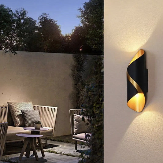 Lampe Murale Extérieure LED Moderne | Design Simple et Résistante à l'Eau pour Éclairage Extérieur