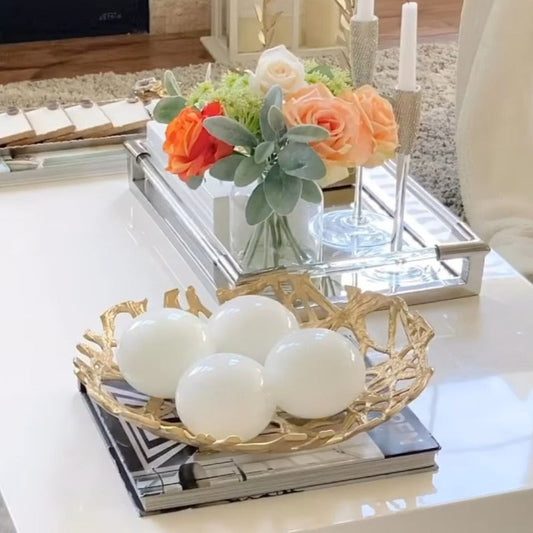 Plateau Décoratif Doré en Aluminium – Design Tressé