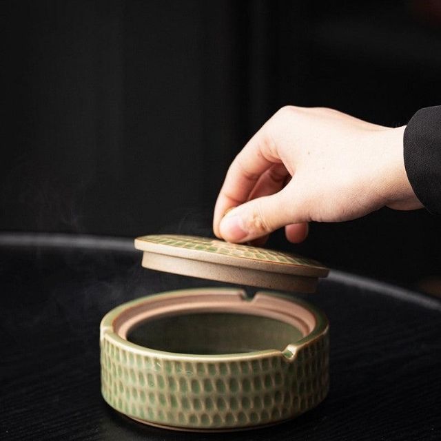 Cendrier Rétro Asiatique, Céramique et Couvercle Bois