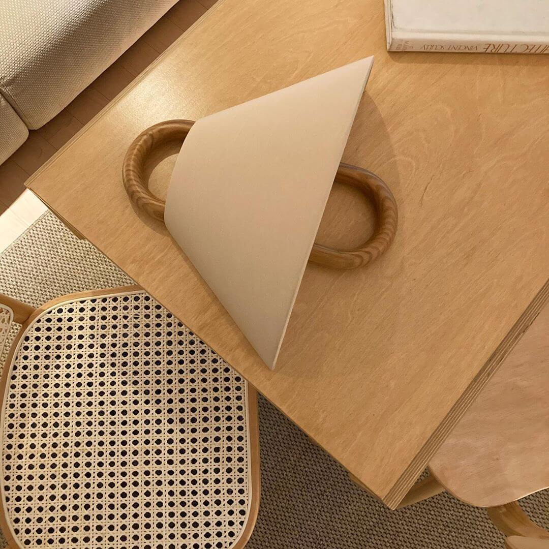 Applique Murale Moderne en Bois Massif | Lampe Semi-Circulaire Plissée à 1 Ampoule, Design Original