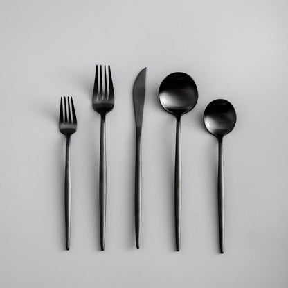 Set de couverts minimaliste - Élégance et Simplicité pour Votre Table