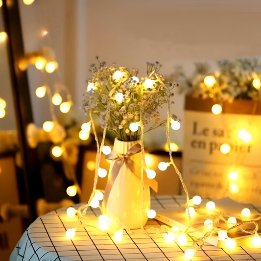 Guirlande Décorative à Boules LED – Éclat Festif pour Intérieur et Extérieur